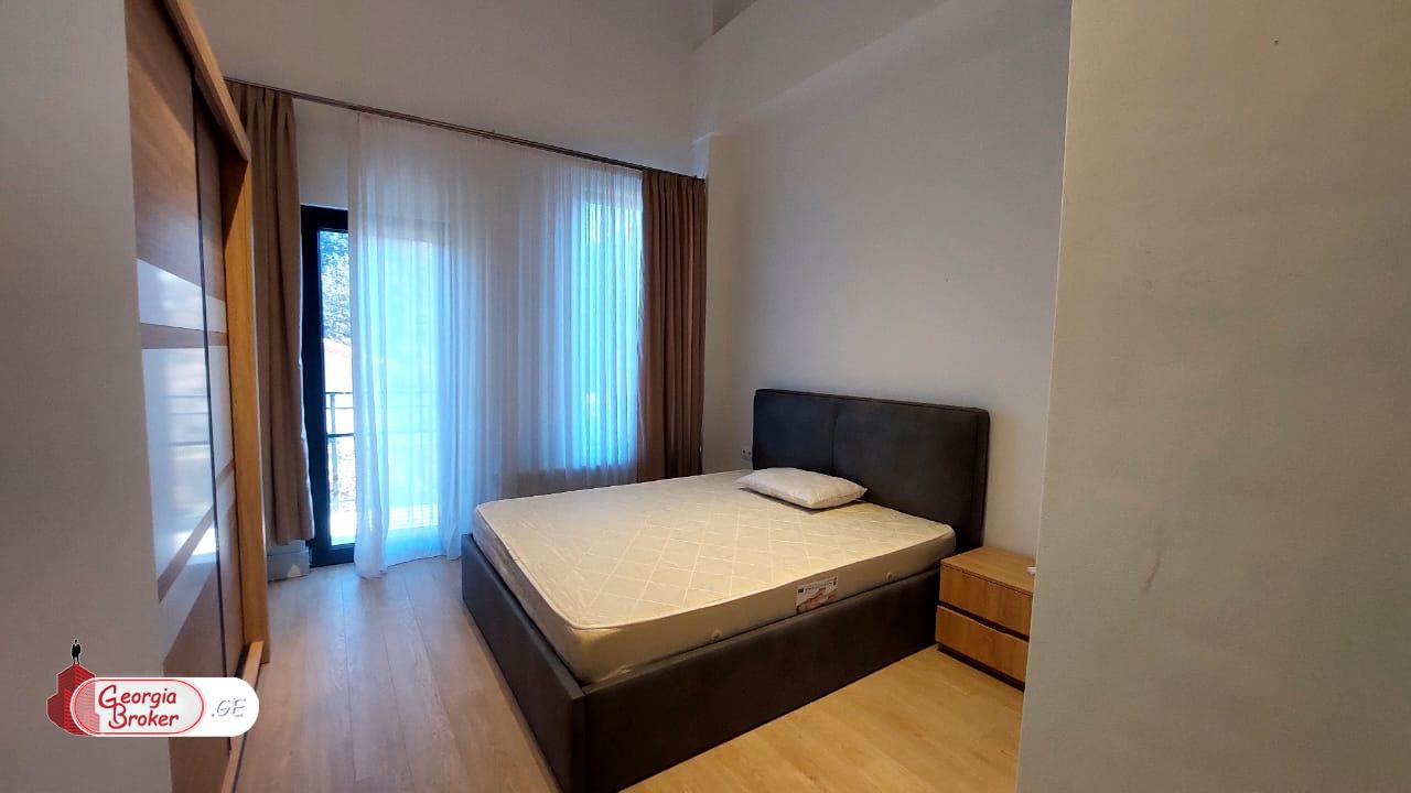 იყიდება ახალი გარემონტებული 7 ოთახიანი სახლი დიღომი 8ში